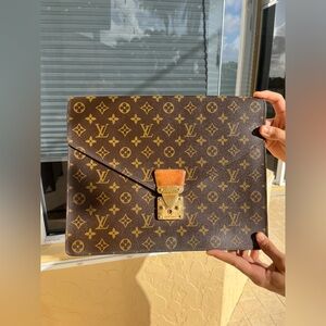 Louis Vuitton Pre-Owned
1990 Monogram Porte-Documents Senateur business bag
